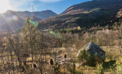 La Cabane sous les étoiles – Le Présent Simple