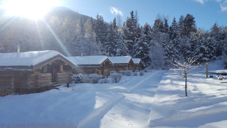 6 Les Cabanes en hiver