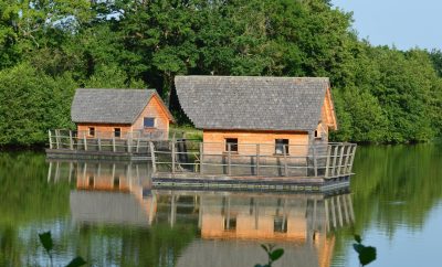 Cabane Cygnes et Poissons – Domaine de la Dombes